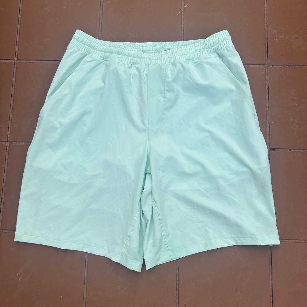 Lululemen Pace Breaker Lined Short 9" - Size L